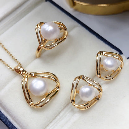 Schmuck Set aus Halskette, Ring und Ohrringe mit Perlen